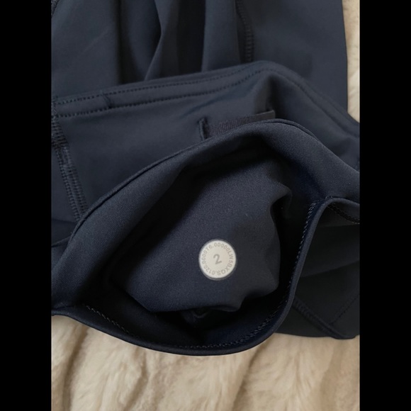 Lululemon Fast and Free 7/8 Tight Leggings 2 - Picture 10 of 10